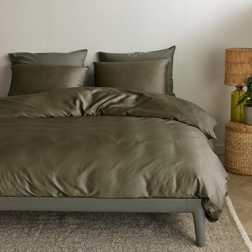 Well-Fair_0000s_0008_Change_Olive Green_NL_UV_240x200-220_0