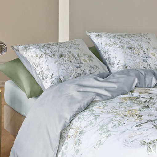 Well-Fair_0006s_0001_theretreat_110_productonline_1